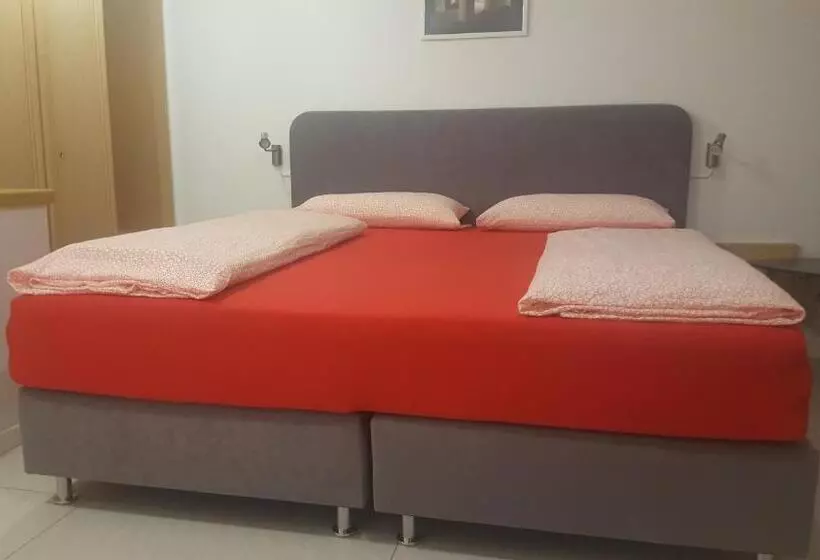 Отель Restaurant Ratsstube