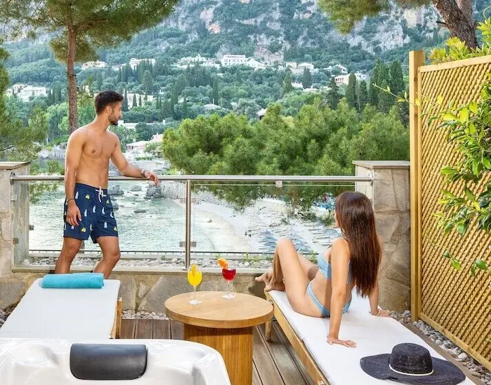 Akrotiri Beach Resort Hotel