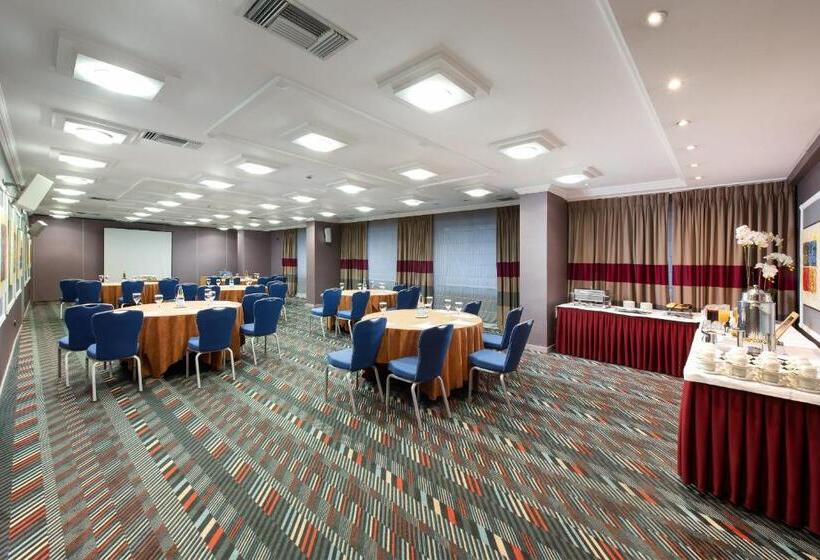 ホテル Crowne Plaza Athens City Centre, An Ihg