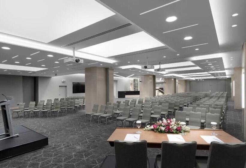 ホテル Crowne Plaza Athens City Centre, An Ihg