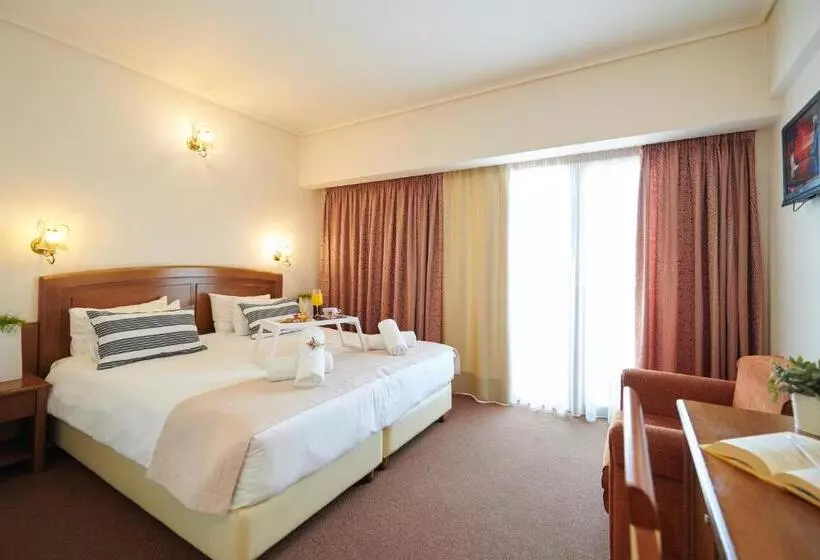 فندق Crystal City