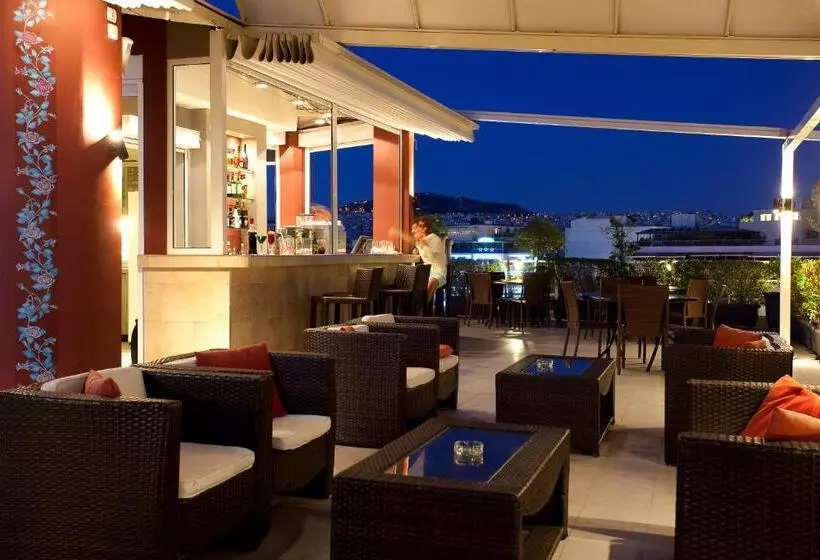 فندق Crystal City