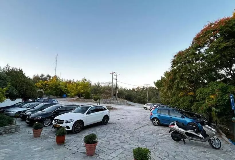 ホテル Philoxenia