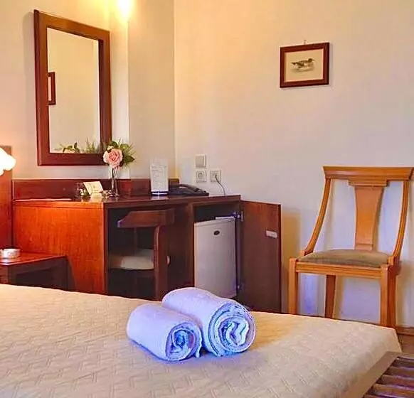 ホテル Philoxenia