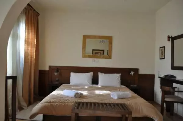 ホテル Philoxenia