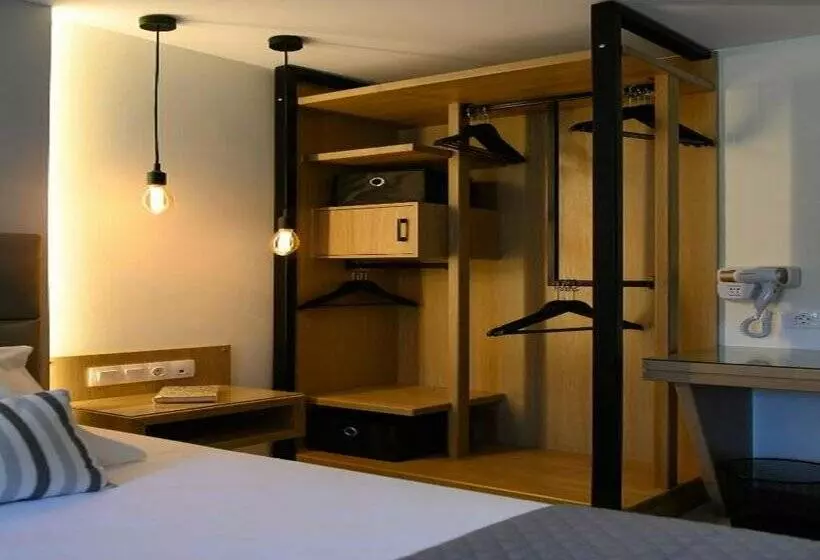 هتل Potamaki Beach