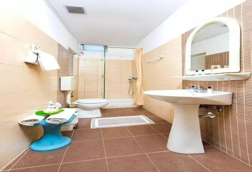 هتل Potamaki Beach