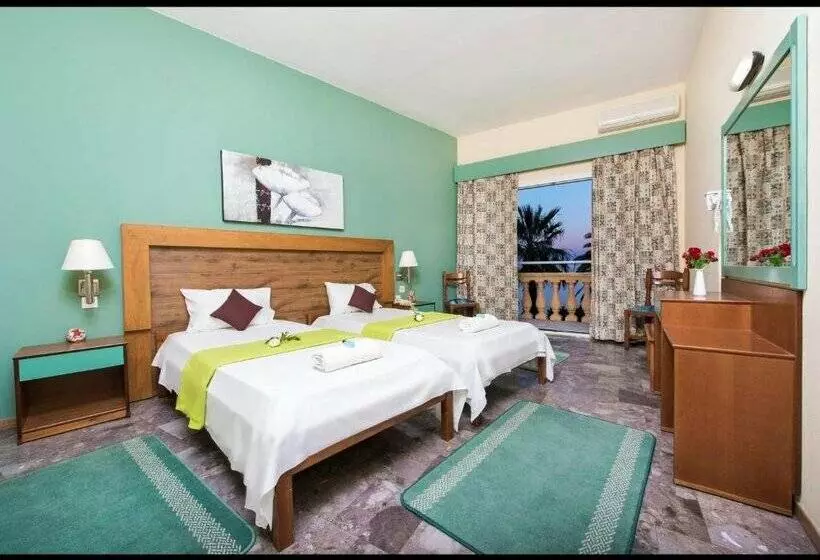 هتل Potamaki Beach