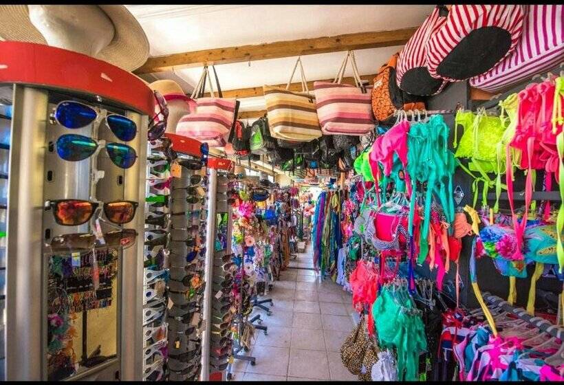 בית מלון כפרי Potamaki Beach