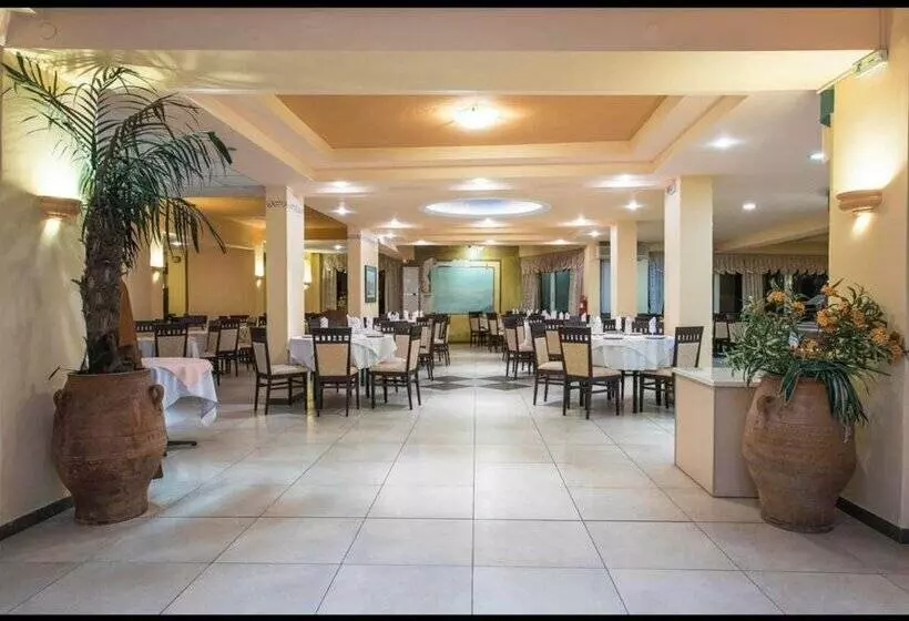 هتل Potamaki Beach