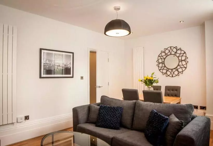 Garrick Mansions By Aeria Apartments