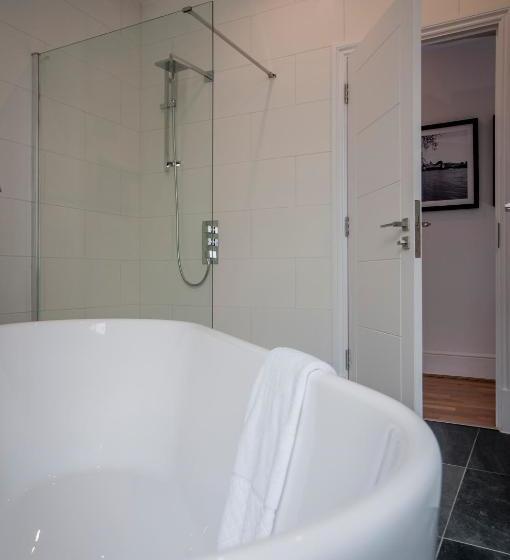 Garrick Mansions By Aeria Apartments