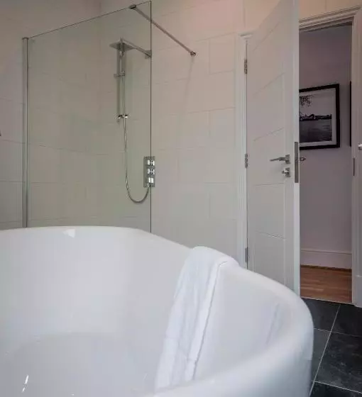 Garrick Mansions By Aeria Apartments