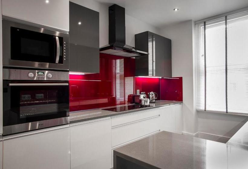 Garrick Mansions By Aeria Apartments