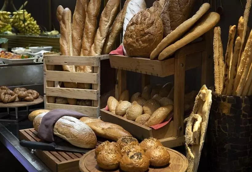 Ciputra Semarang Managed By Swiss Belhotel International