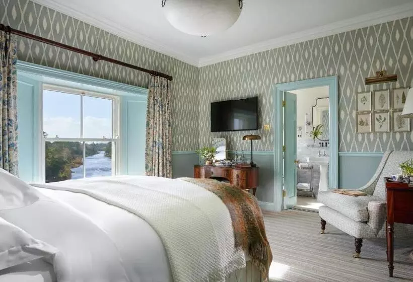 בית מלון כפרי Ballynahinch Castle