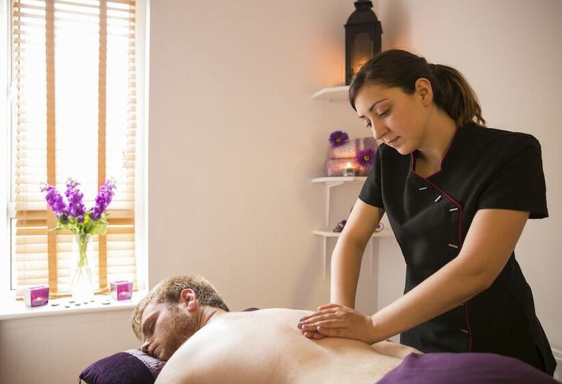 Celtic Ross Hotel & Leisure Centre