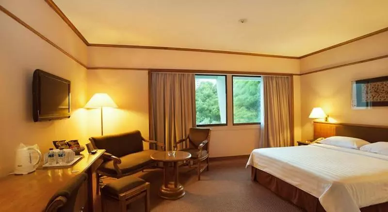 Отель Elmi Surabaya