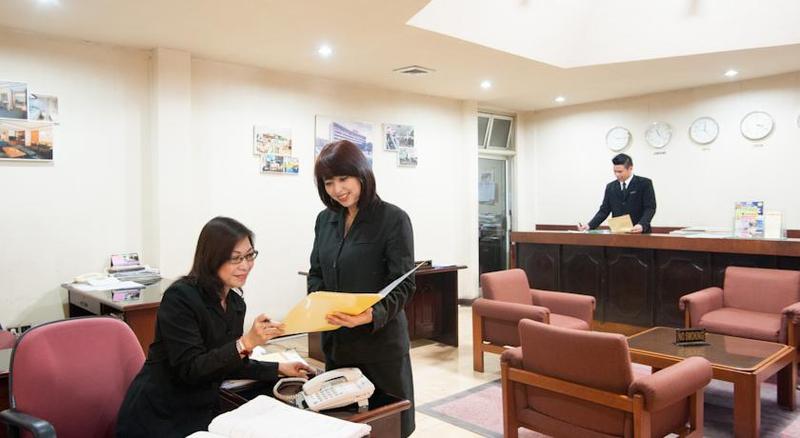 酒店 Elmi Surabaya