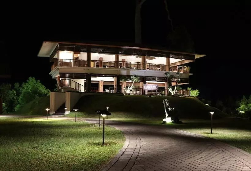 ホテル Grand Luley Manado