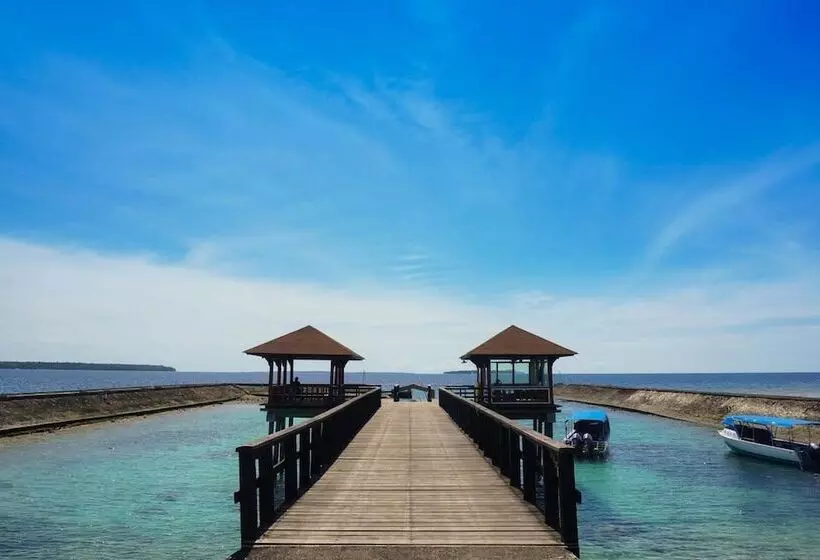 ホテル Grand Luley Manado