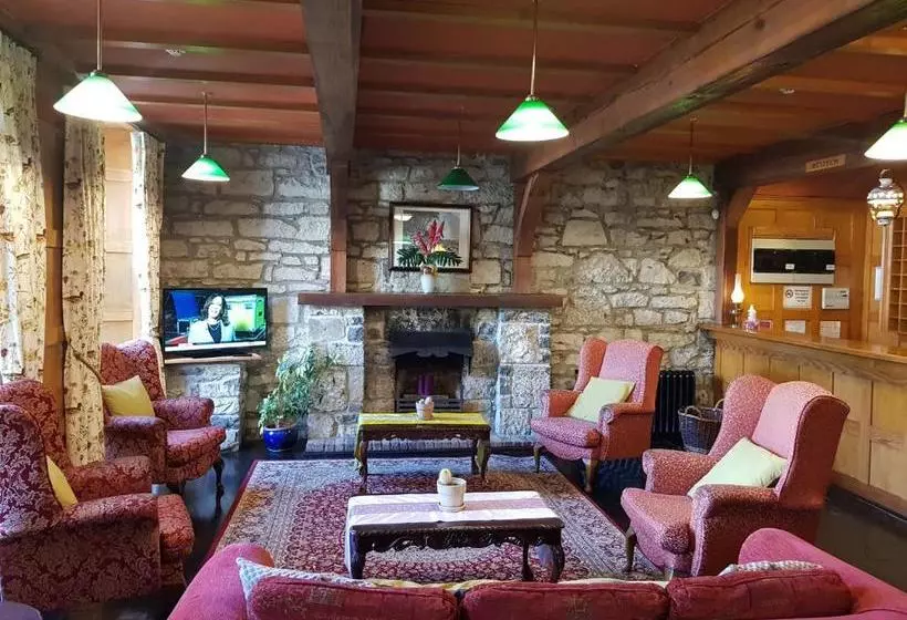 هتل Imperial  Lodge