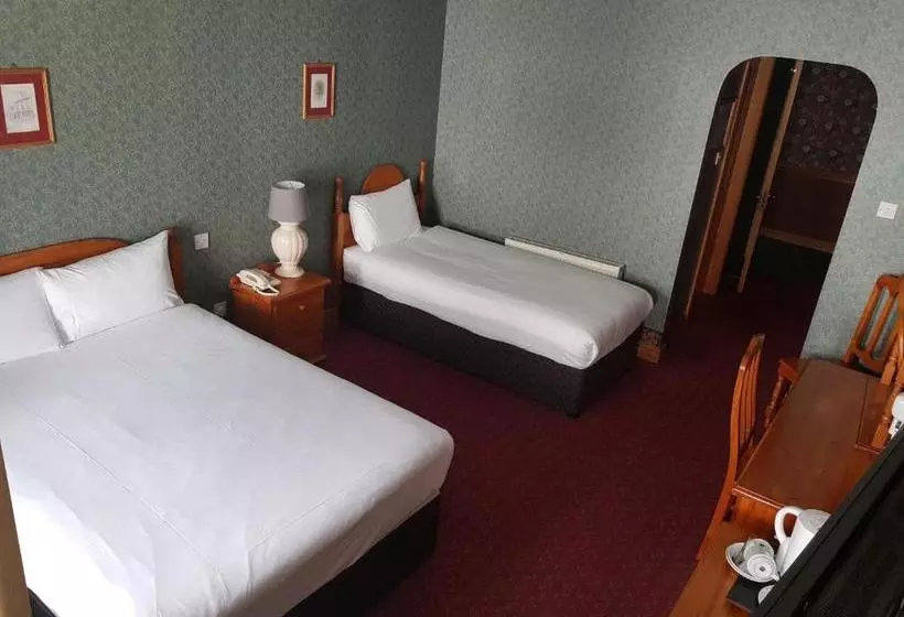 هتل Imperial  Lodge