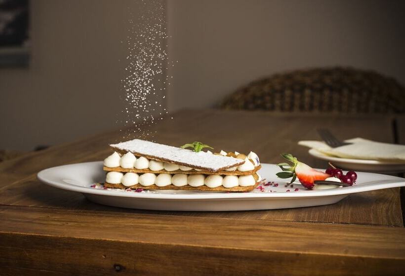 Lotus Therme Hotel & Spa