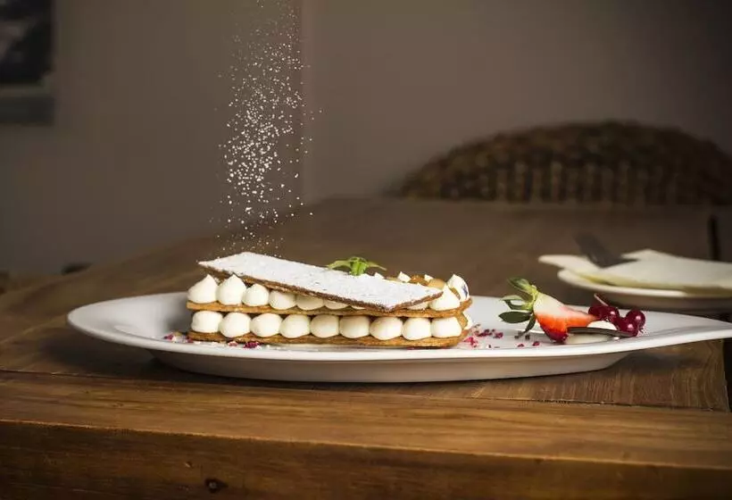 Lotus Therme Hotel & Spa