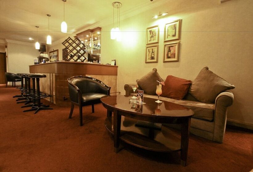 هتل New Saphir Yogyakarta