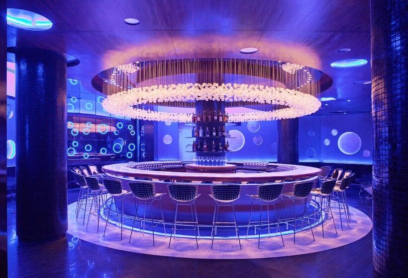 ホテル Radisson Blu Plaza Delhi Airport