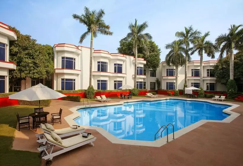 酒店 Ramada Khajuraho