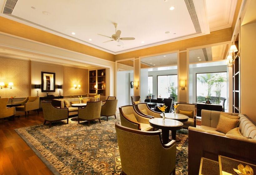 Hotel Taj Connemara, Chennai