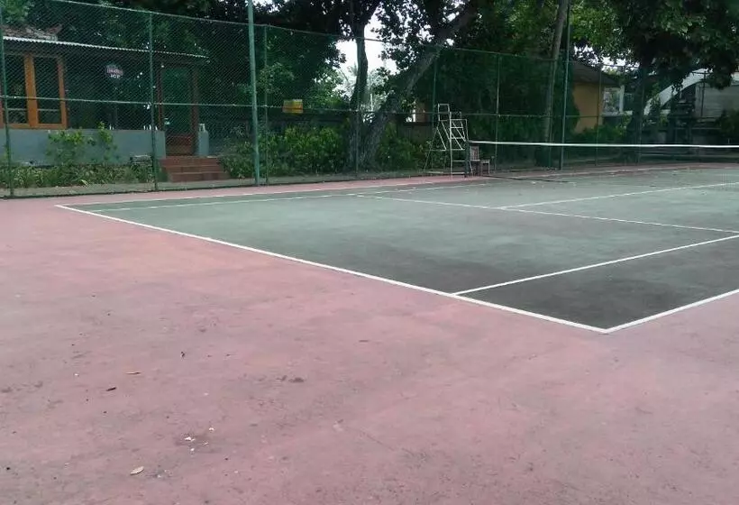 Отель The Jayakarta Bali Beach Resort