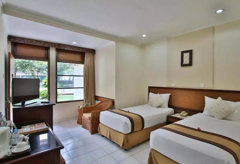 Отель The Jayakarta Bali Beach Resort