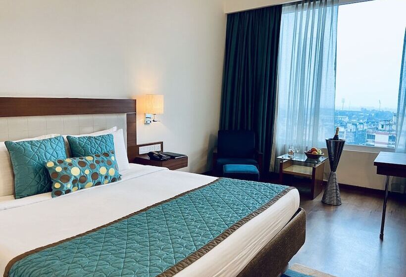 هتل The Landmark Towers