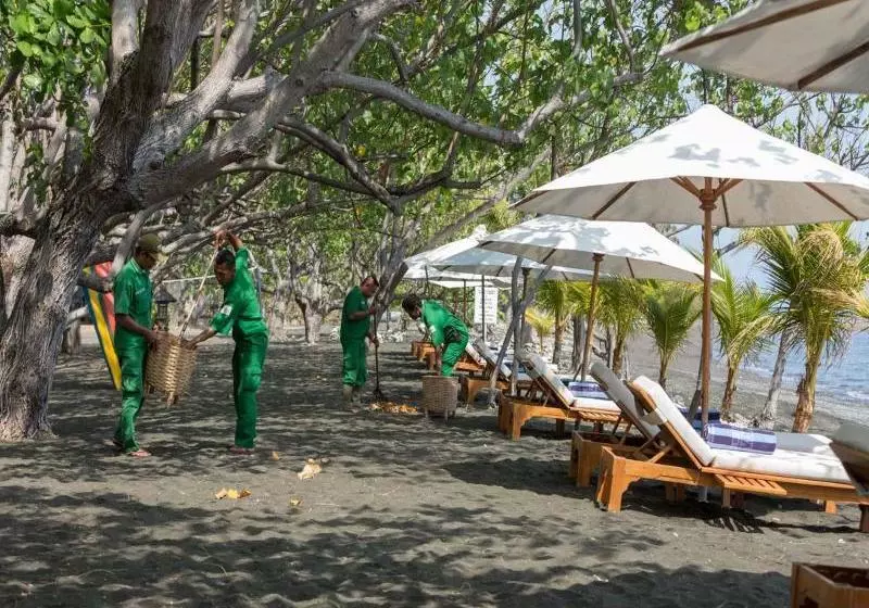 Matahari Beach Resort & Spa