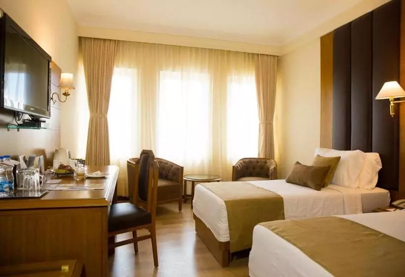 Peerless Hotel Kolkata