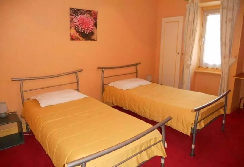 ホテル Hôtel De La Gare