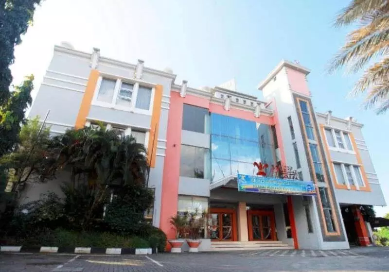 Hotel Horison Plaza Tegal