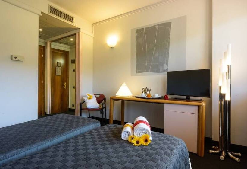 בית מלון כפרי Albornoz Palace