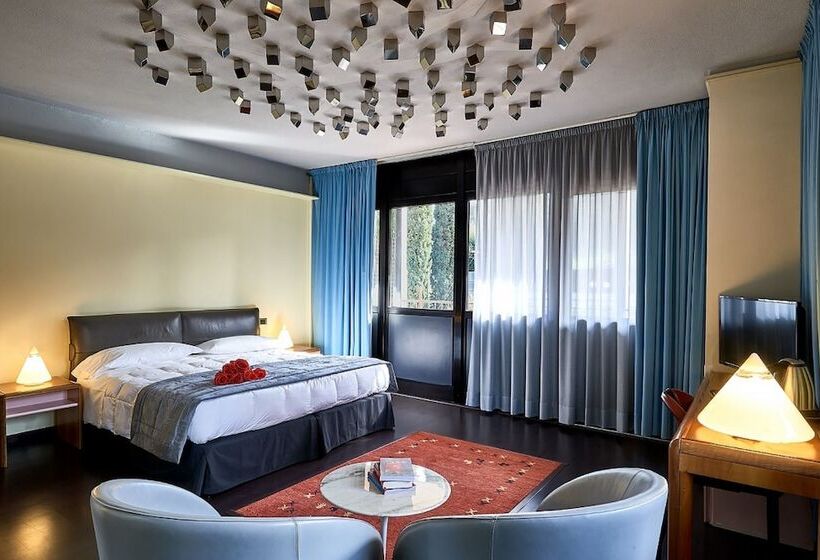 בית מלון כפרי Albornoz Palace