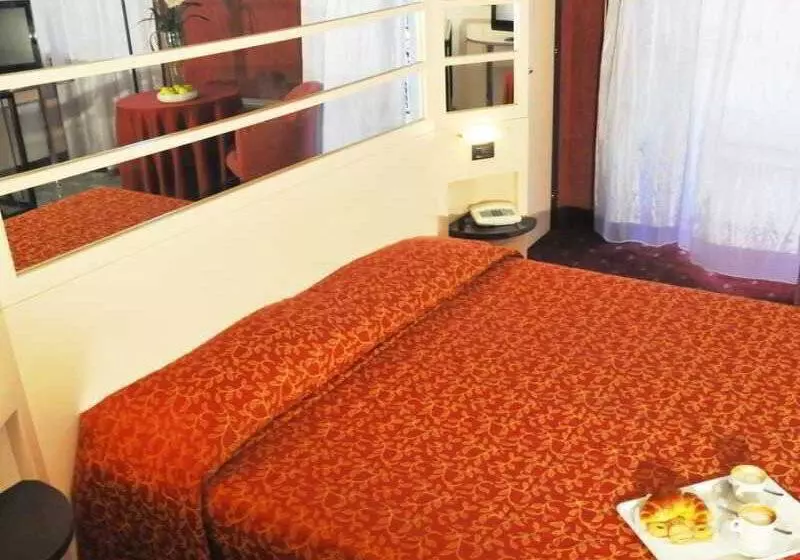 Hotel Amadeus E Teatro