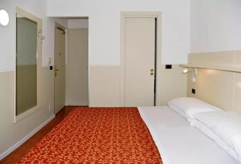 Hotel Amadeus E Teatro