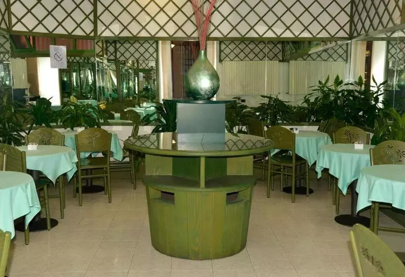 Hotel Amadeus E Teatro