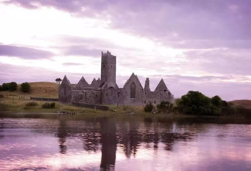 Отель Downhill Inn