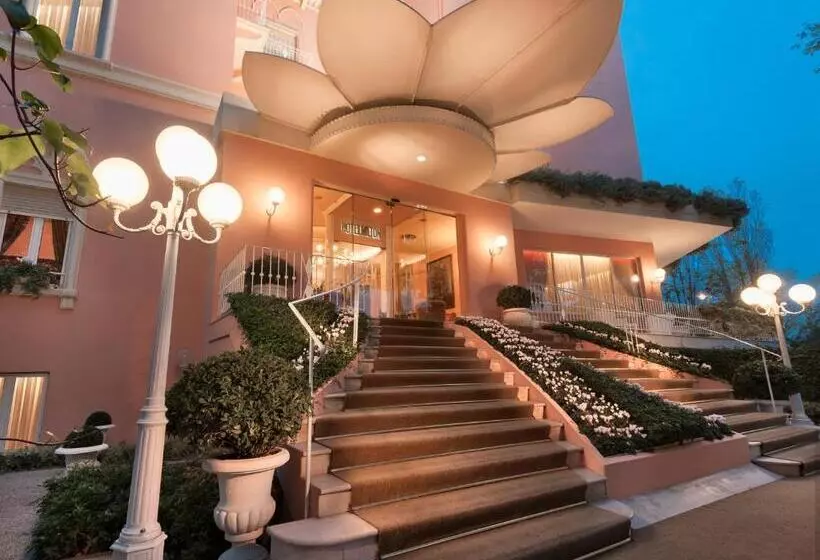 هتل Milton Rimini