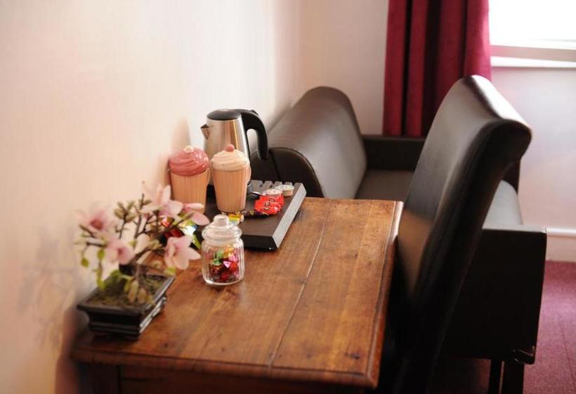 فندق Hôtel De La Cathédrale