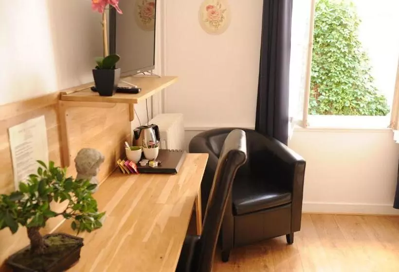 Hotelli Hôtel De La Cathédrale