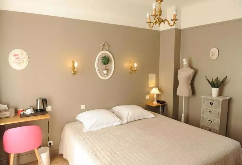 Hotelli Hôtel De La Cathédrale